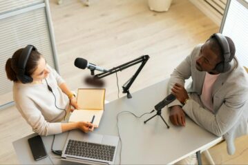 How to Start a Podcast Beginner's Guide to Getting Started
