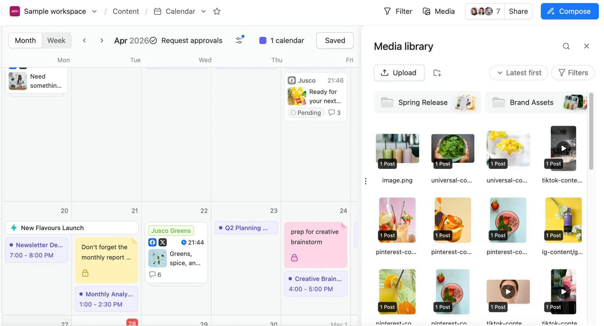 Planable workspace Calendar showing posts with approval status. Planable workspace Calendar showing posts with approval status.